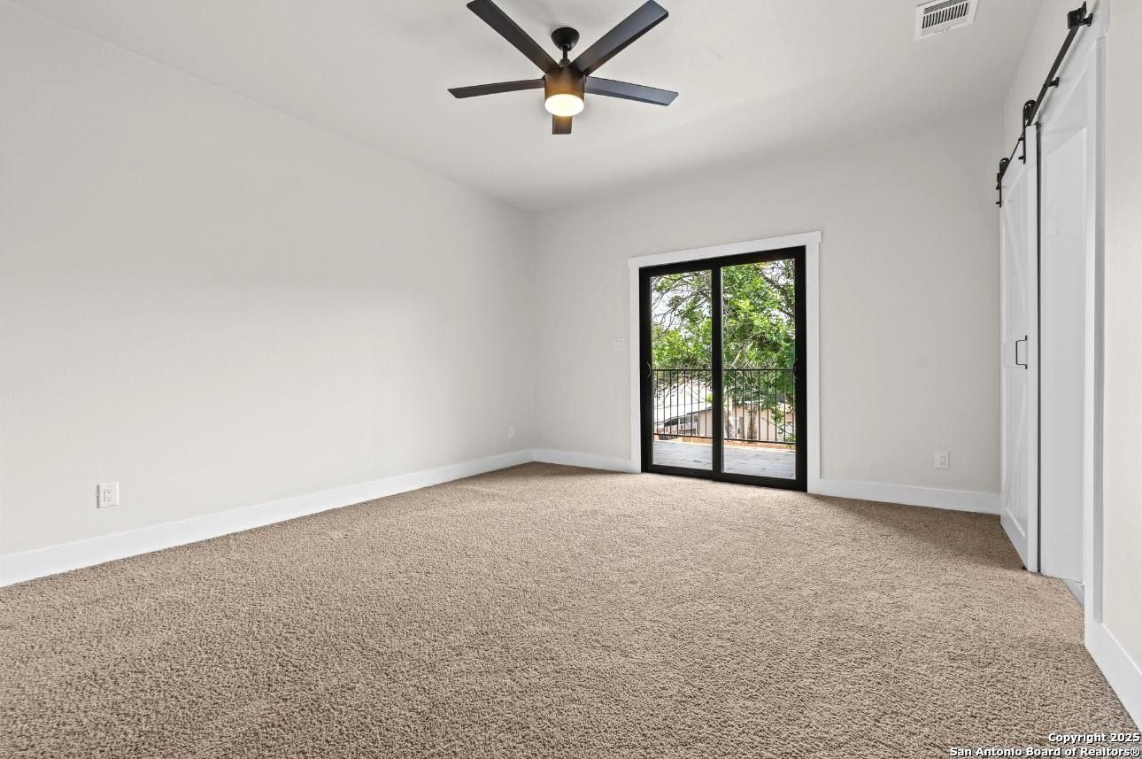 302 Bank. San Antonio, TX 78204