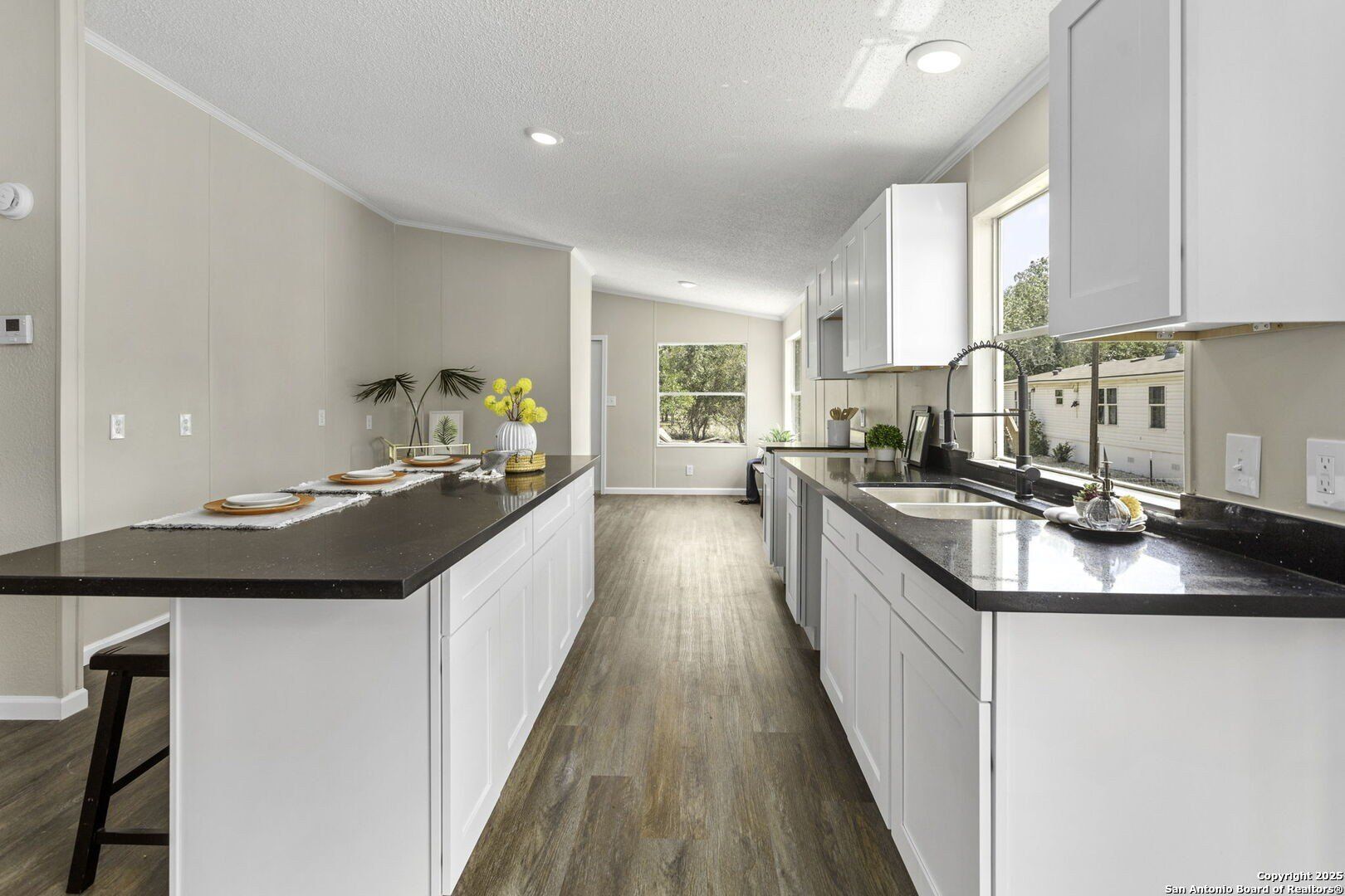 1368 County Road 171. Nixon, TX 78140