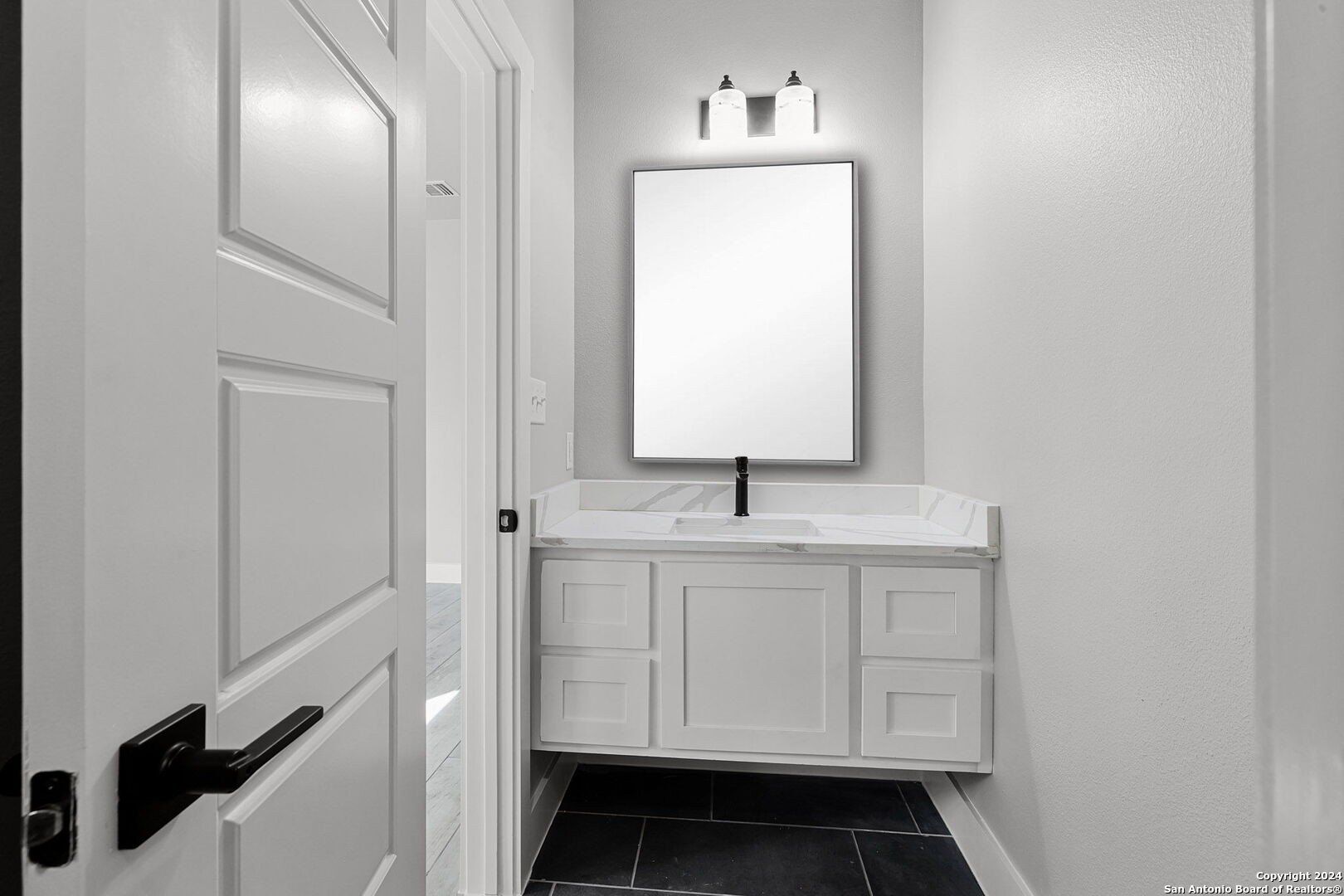 1522 Shady Holw. New Braunfels, TX 78132