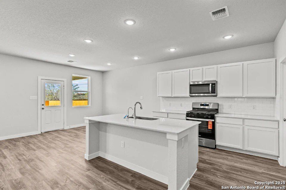 4351 Hobbiton Way. New Braunfels, TX 78130