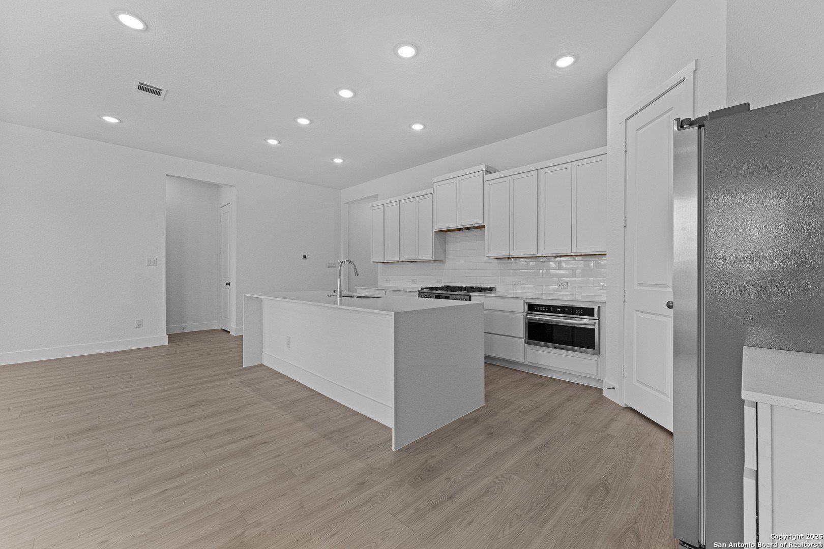 5536 Paschal Park. New Braunfels, TX 78132