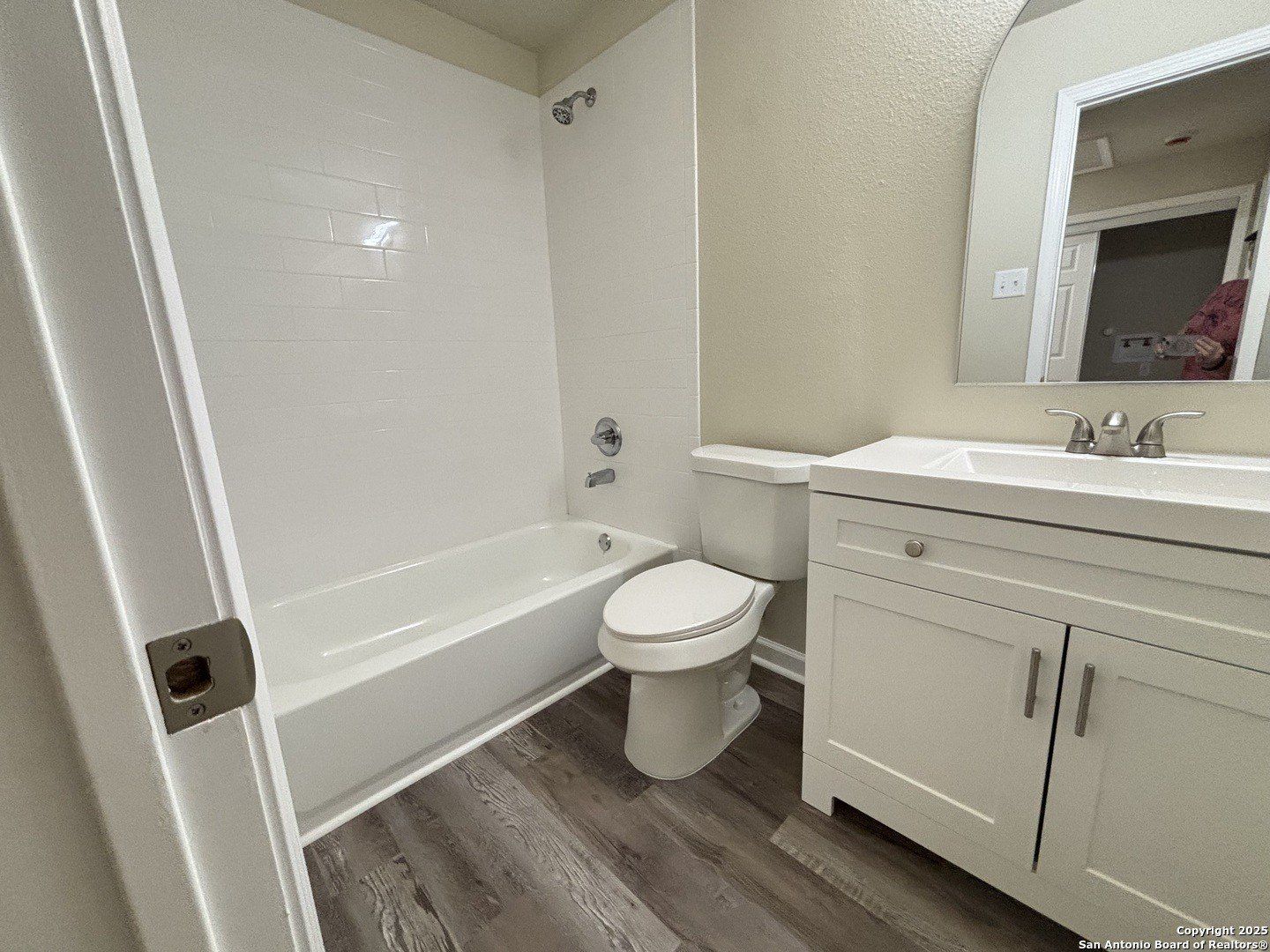 700 E 5Th. Nixon, TX 78140