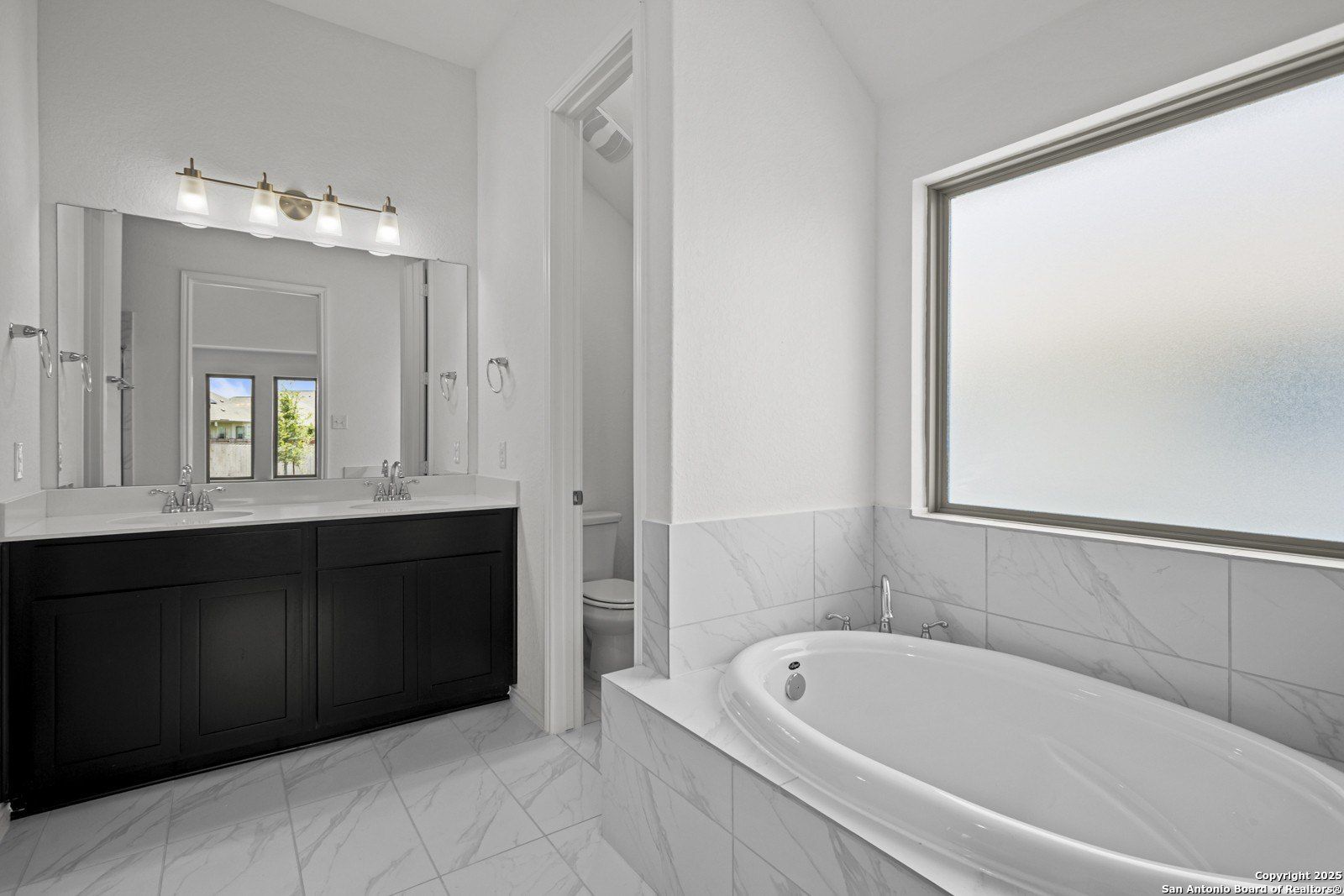 10281 Bartenheim Dr. Schertz, TX 78154