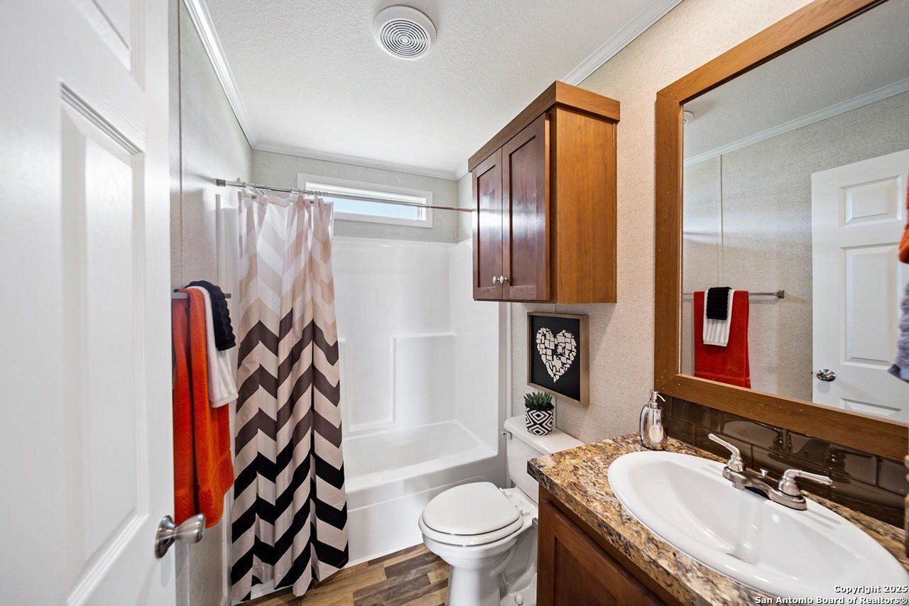 113 County Road 2644. Moore, TX 78057