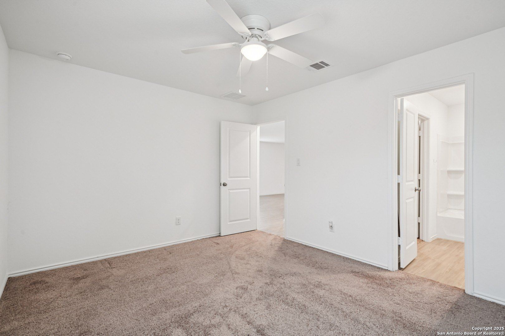 7216 Pasture Run. San Antonio, TX 78252