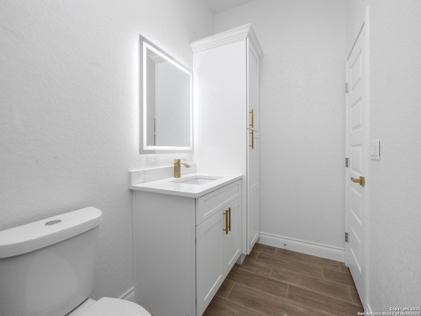 23031 Fawn Trail Dr. Elmendorf, TX 78112