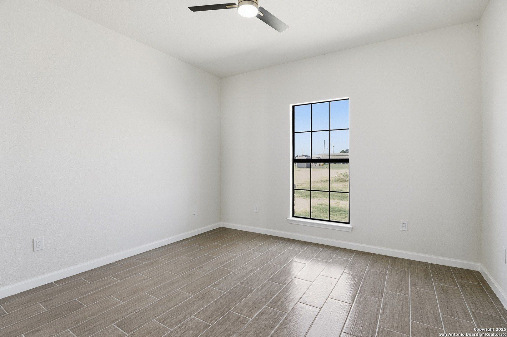 16935 Rancho Escondido. Atascosa, TX 78002