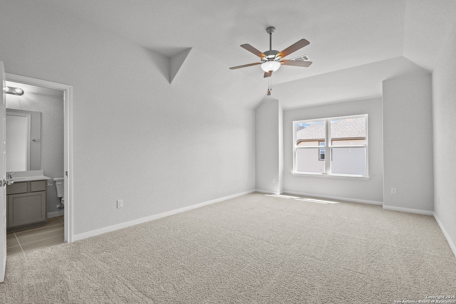 179 Katie Court. Castroville, TX 78009