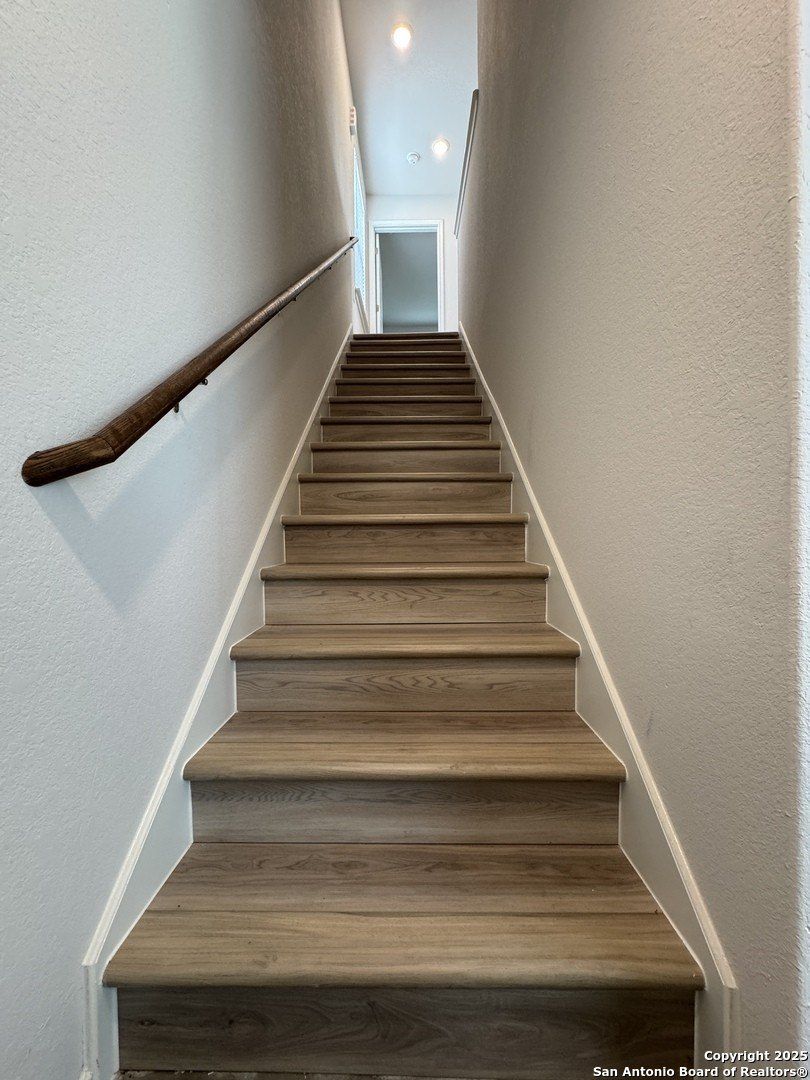 631 E Carolina Unit 4. San Antonio, TX 78210