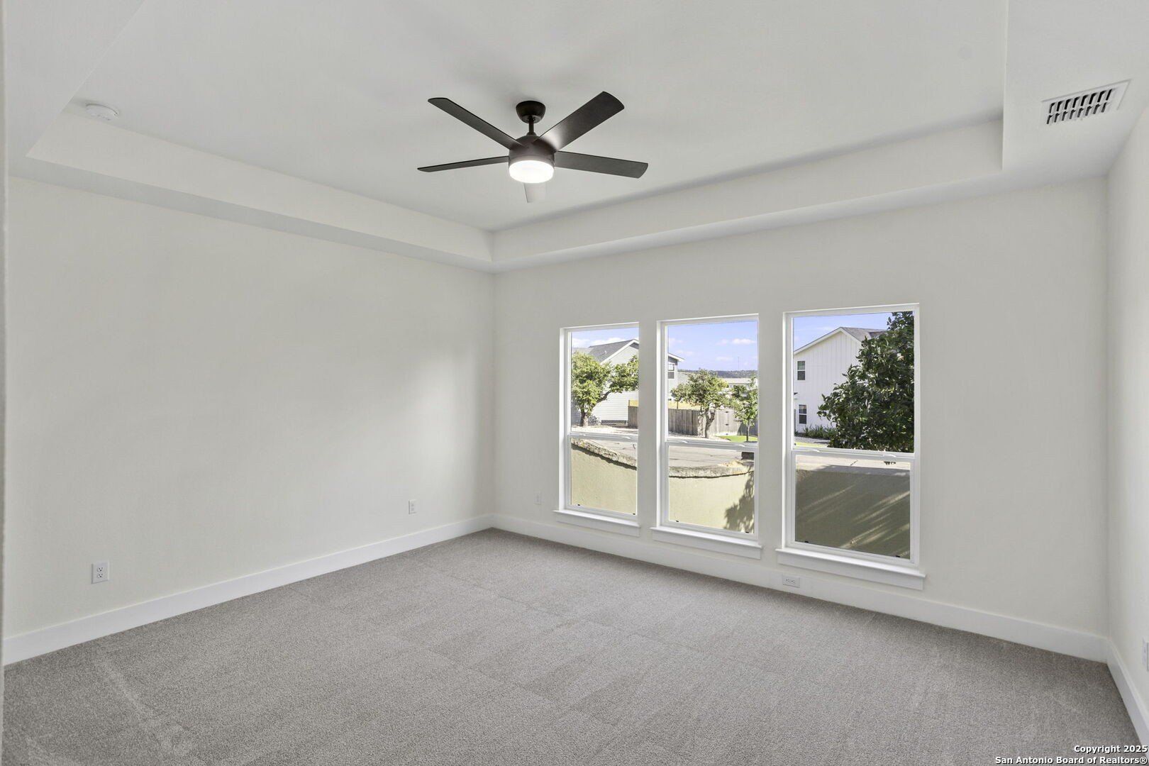 1901 N Chateau Lane. Kerrville, TX 78028