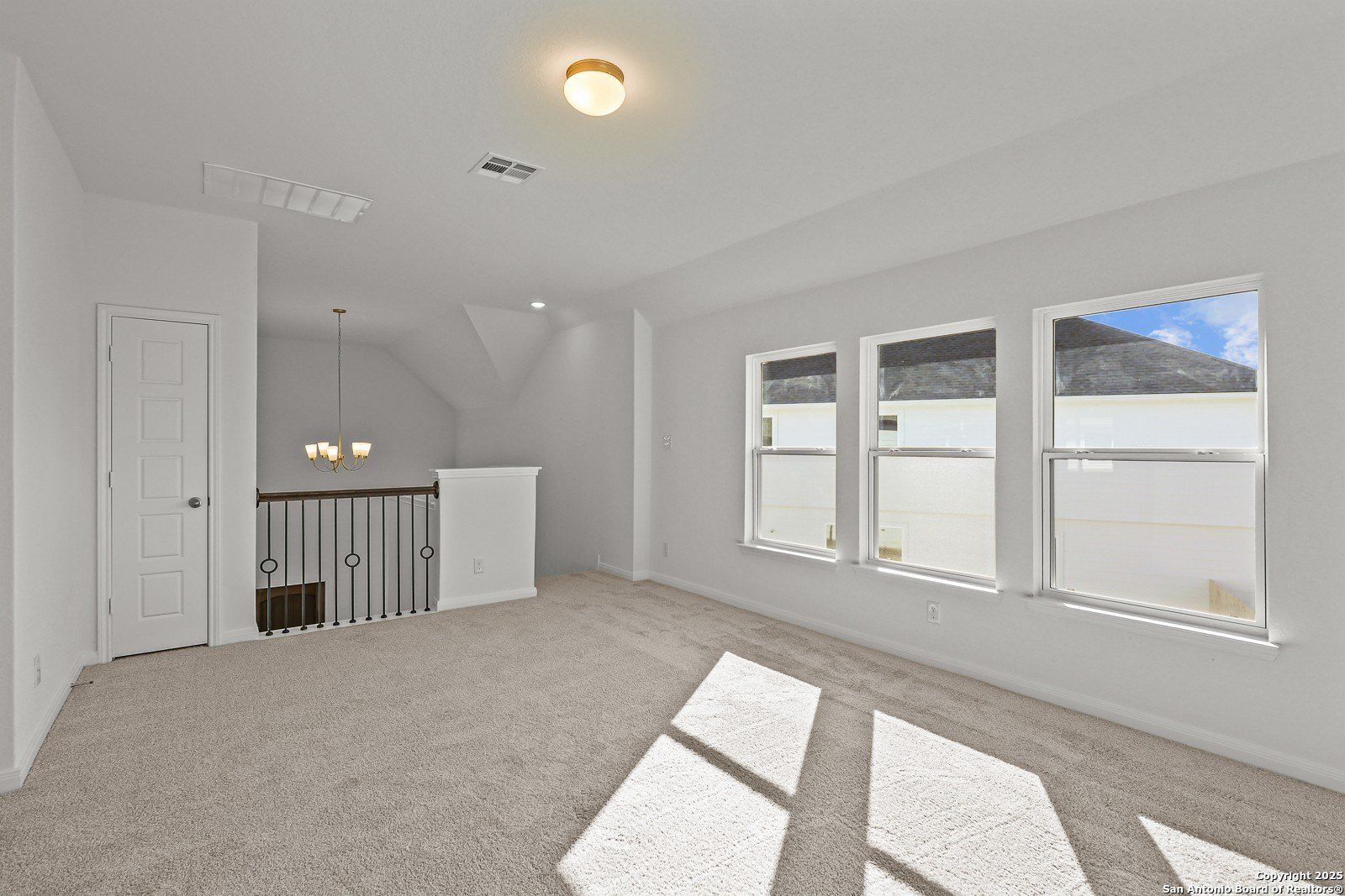 10053 Hombourg Road. Schertz, TX 78154