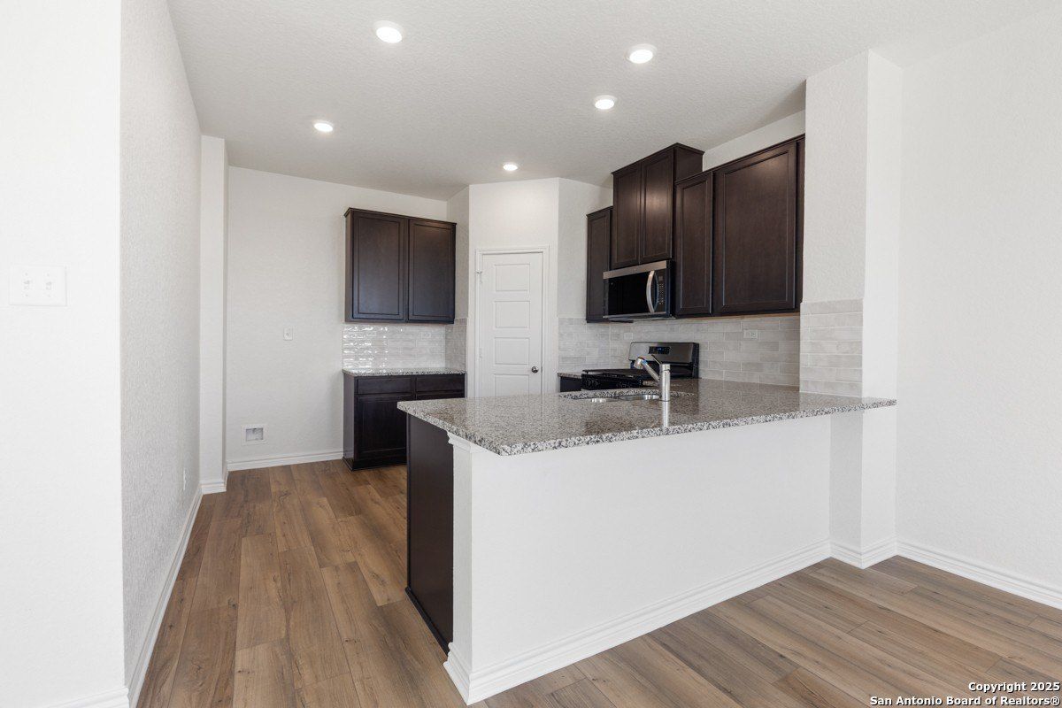 10030 Jagger Avenue. Converse, TX 78109