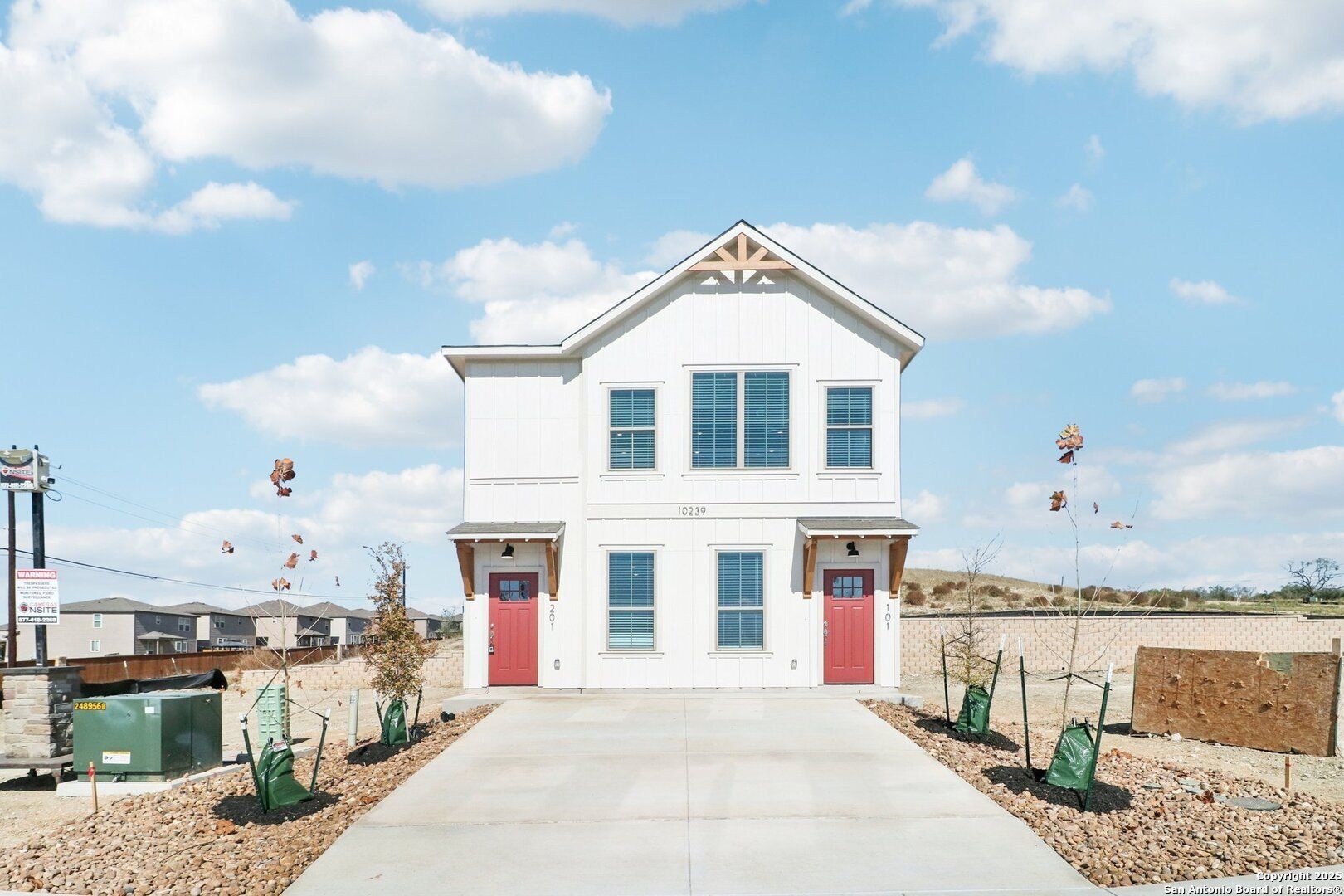 7127 Magnolia Creek. San Antonio, TX 78252