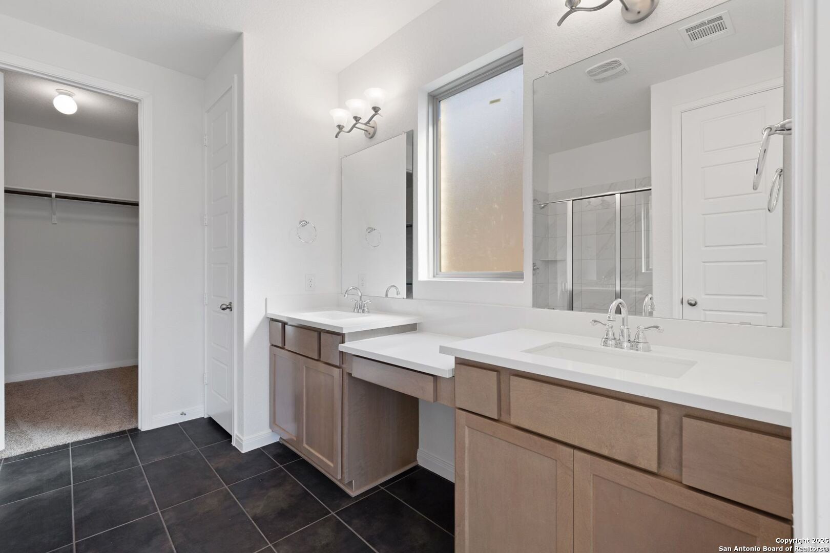 5724 Emmett Street. New Braunfels, TX 78130