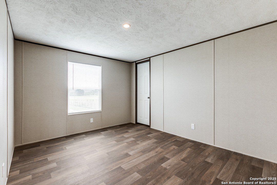 88 Sanctuary Ln. Von Ormy, TX 78073