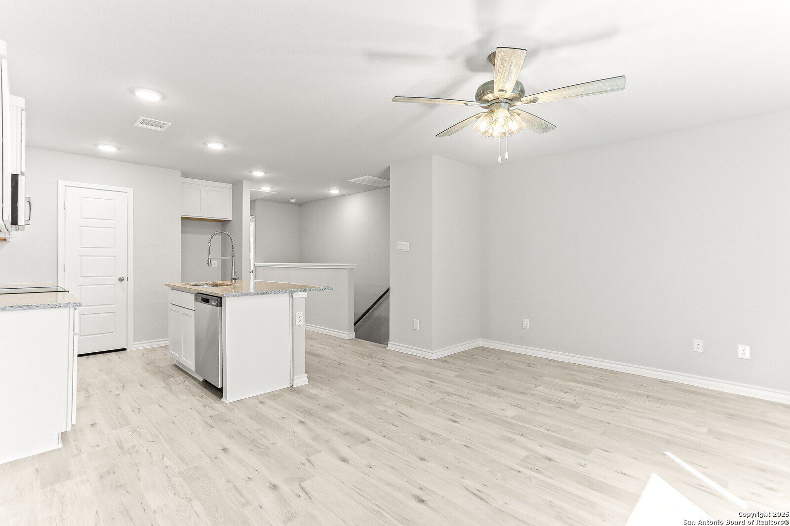 310 W Evergreen St 120. San Antonio, TX 78212