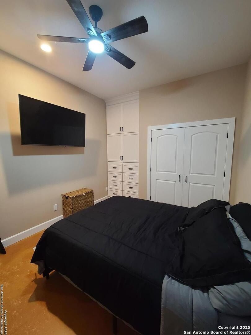 301 Pickford. Sabinal, TX 78881