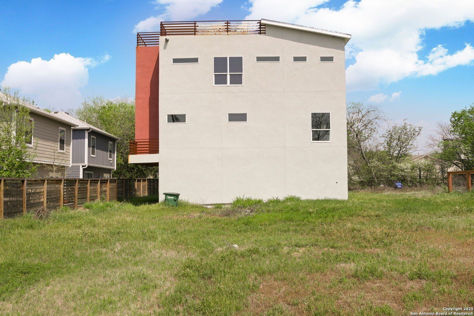 219 Utah St. San Antonio, TX 78210