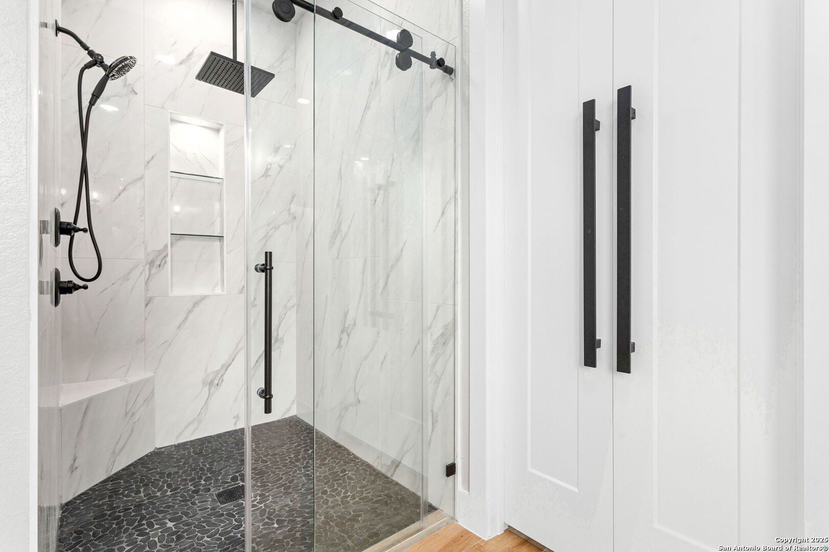 1475 Echo Meadow. Spring Branch, TX 78070