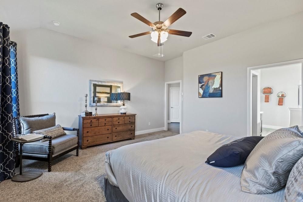 10400 Sunset Shore Drive. Midlothian, TX 76065