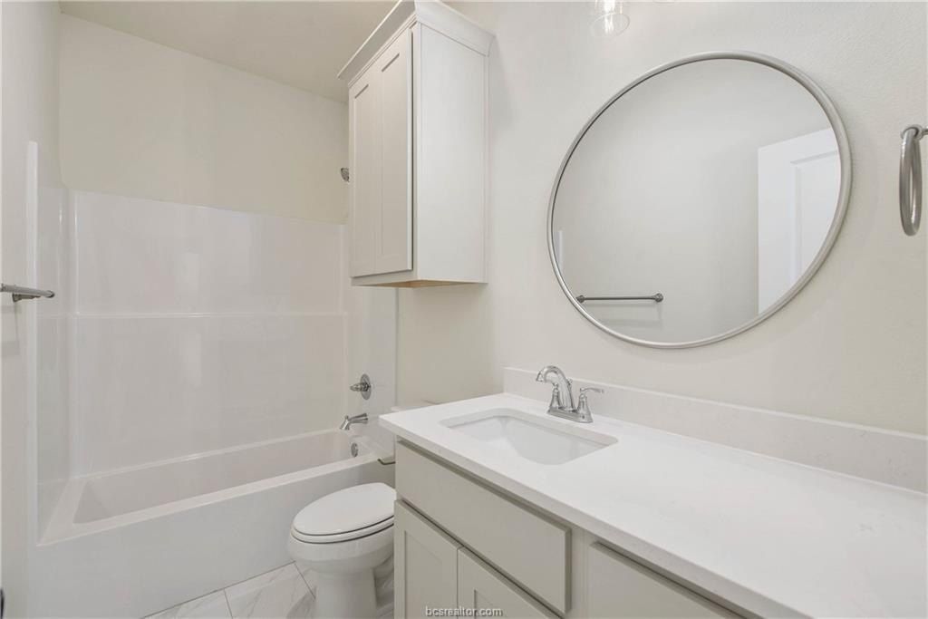 2006 Stevens Drive. Bryan, TX 77803