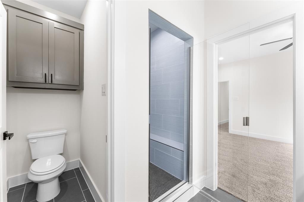 501 N Moore Street. Dallas, TX 75203