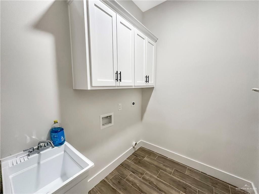 2412 N Revolution Street. Edinburg, TX 78541