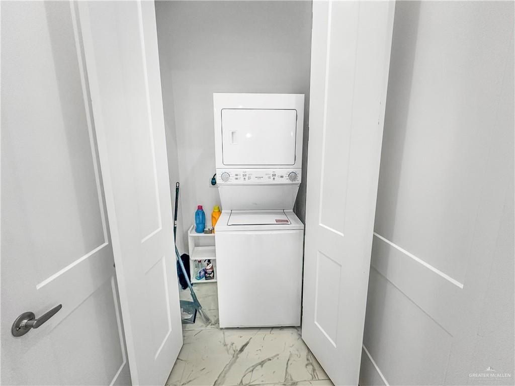 2408 Revolution Street. Edinburg, TX 78541