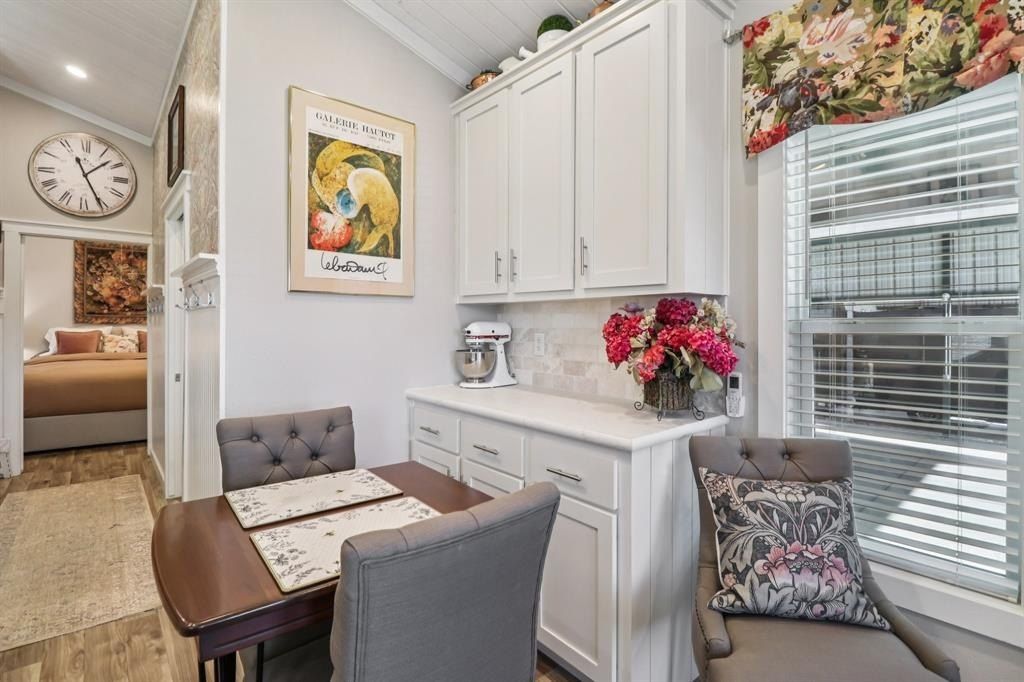 506 Brazos Harbor Drive. Granbury, TX 76048