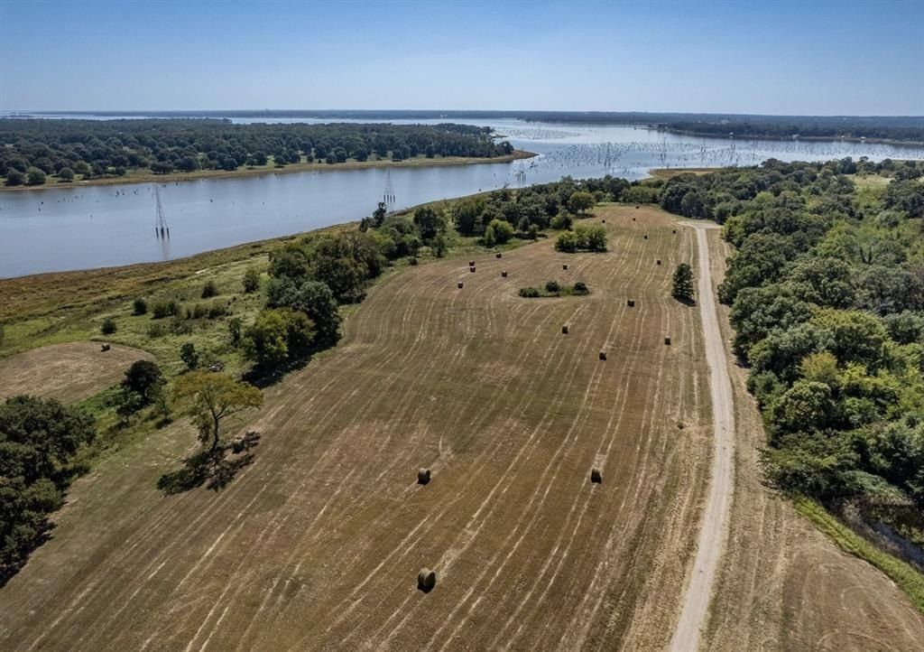 315 Private Road 7327. Emory, TX 75440