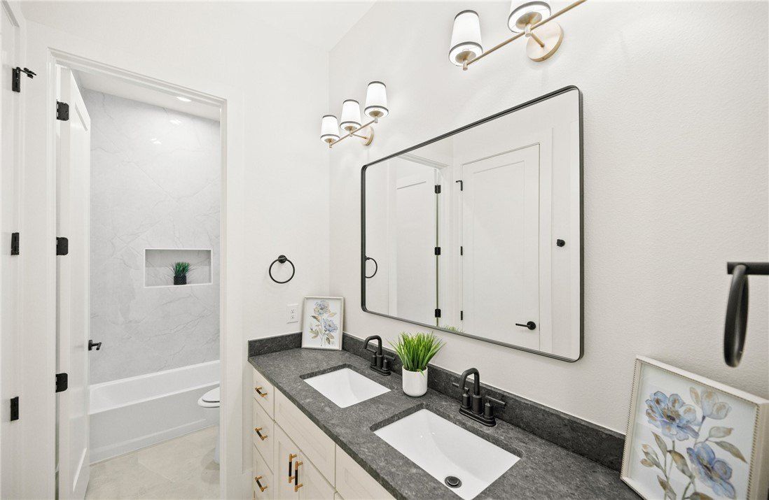 758 Buffalo Creek Drive. Corpus Christi, TX 78415