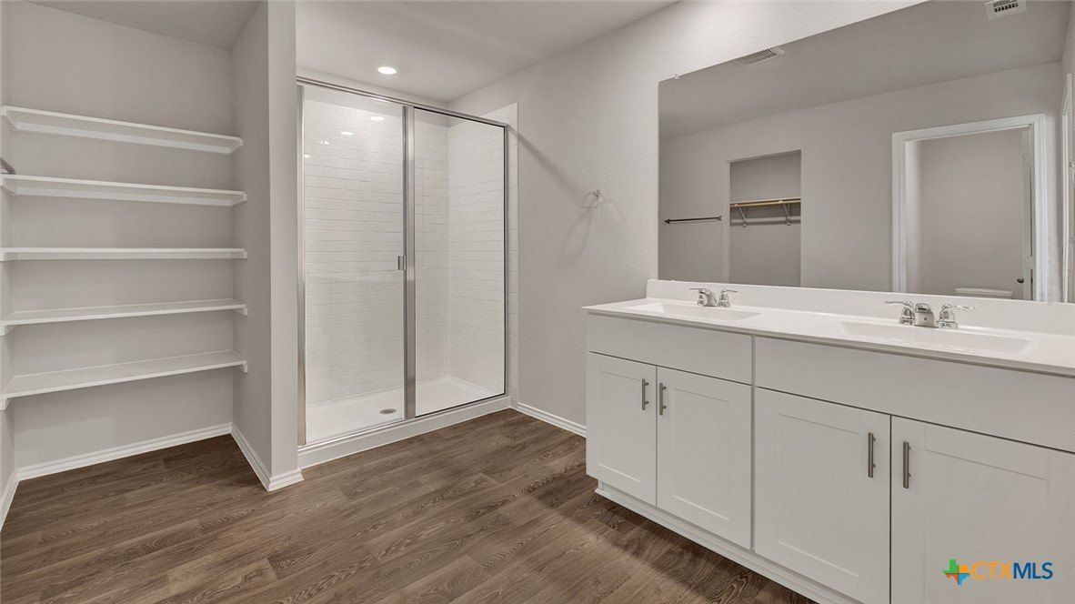 322 Hodges Street. Maxwell, TX 78656