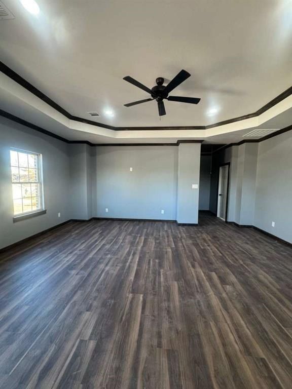 800 Oak Creek Drive. Hutchins, TX 75141