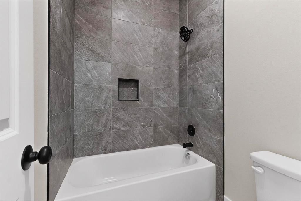 100 Diamond T Ranch Road. Trinidad, TX 75163