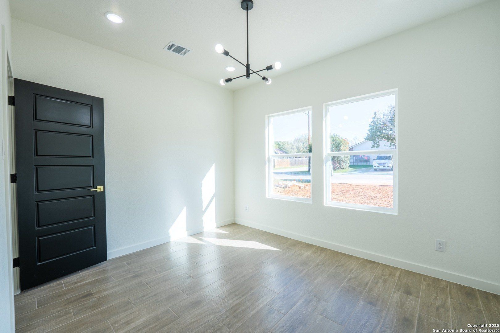 20035 Morrison St. Somerset, TX 78069