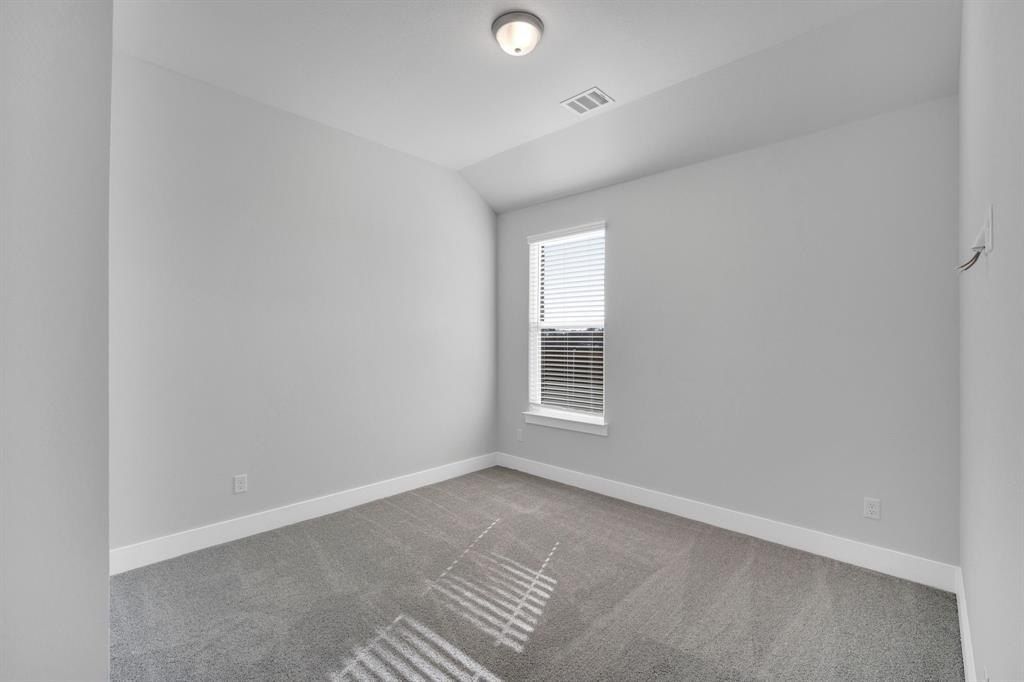 1026 Beaverbrook Lane. Desoto, TX 75115