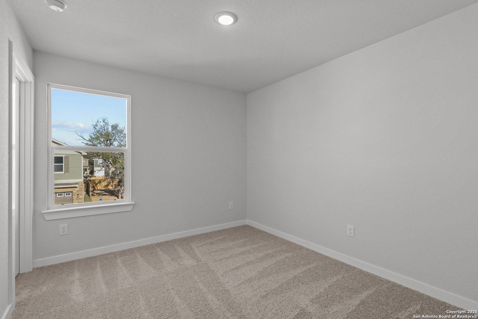 6523 Bufflehead Bend. San Antonio, TX 78240