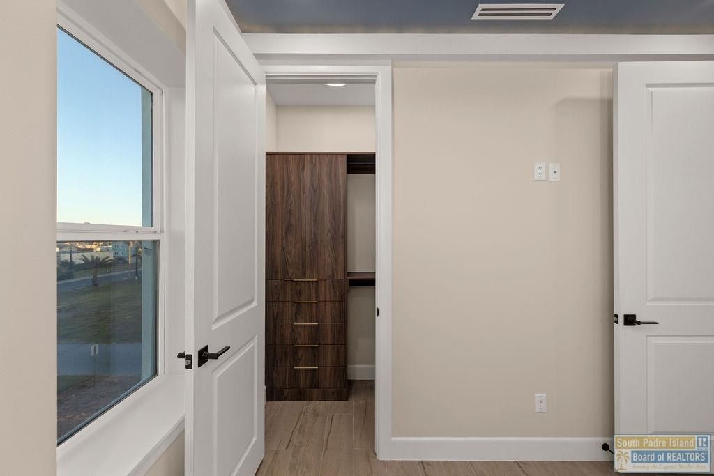 206 Atol St. South Padre Island, TX 78597