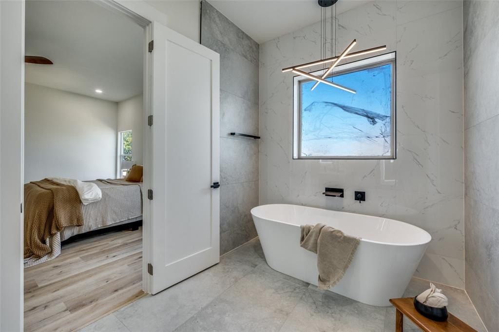 3314 Navaro Street. Dallas, TX 75212