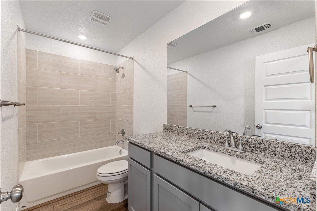 6107 Twistleaf Lane. Killeen, TX 76543