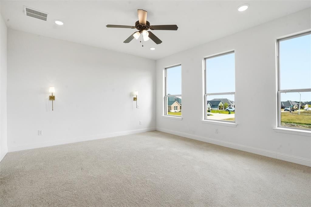 11720 Flathead Court. Godley, TX 76044