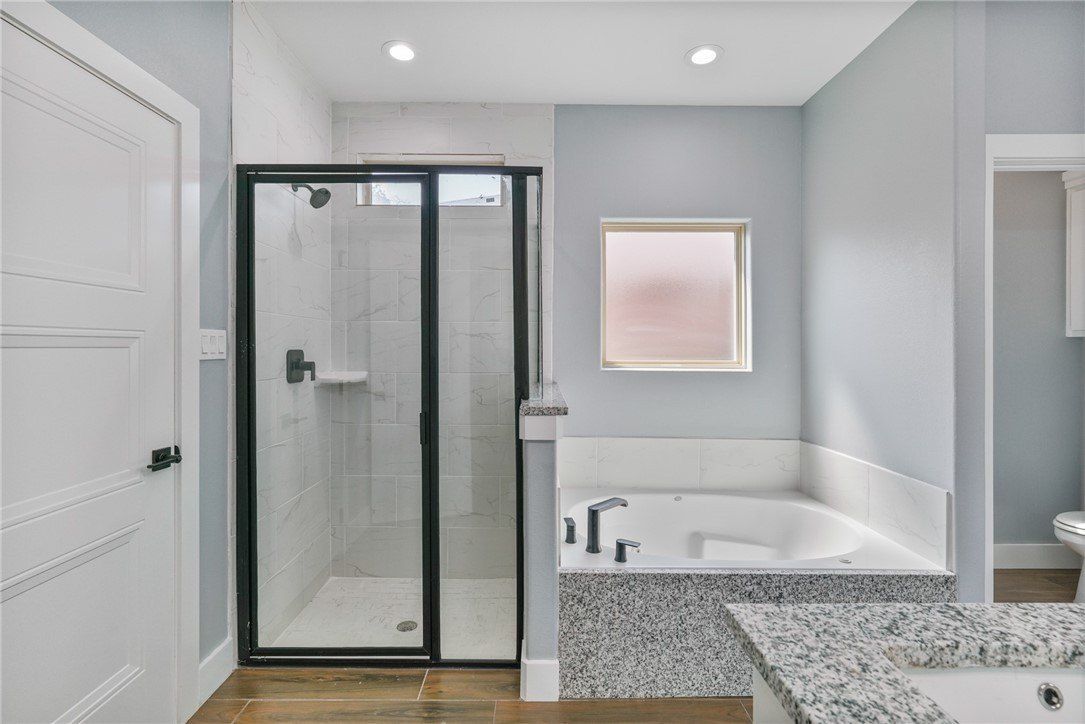 407 Main. Odem, TX 78370