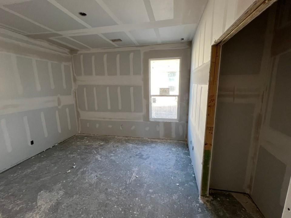 557 Waterford Park Boulevard. Weatherford, TX 76087