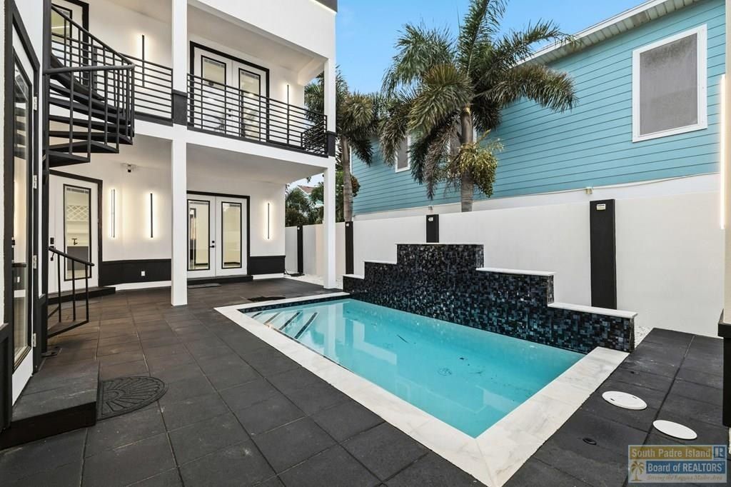 203 Lantana St. South Padre Island, TX 78597