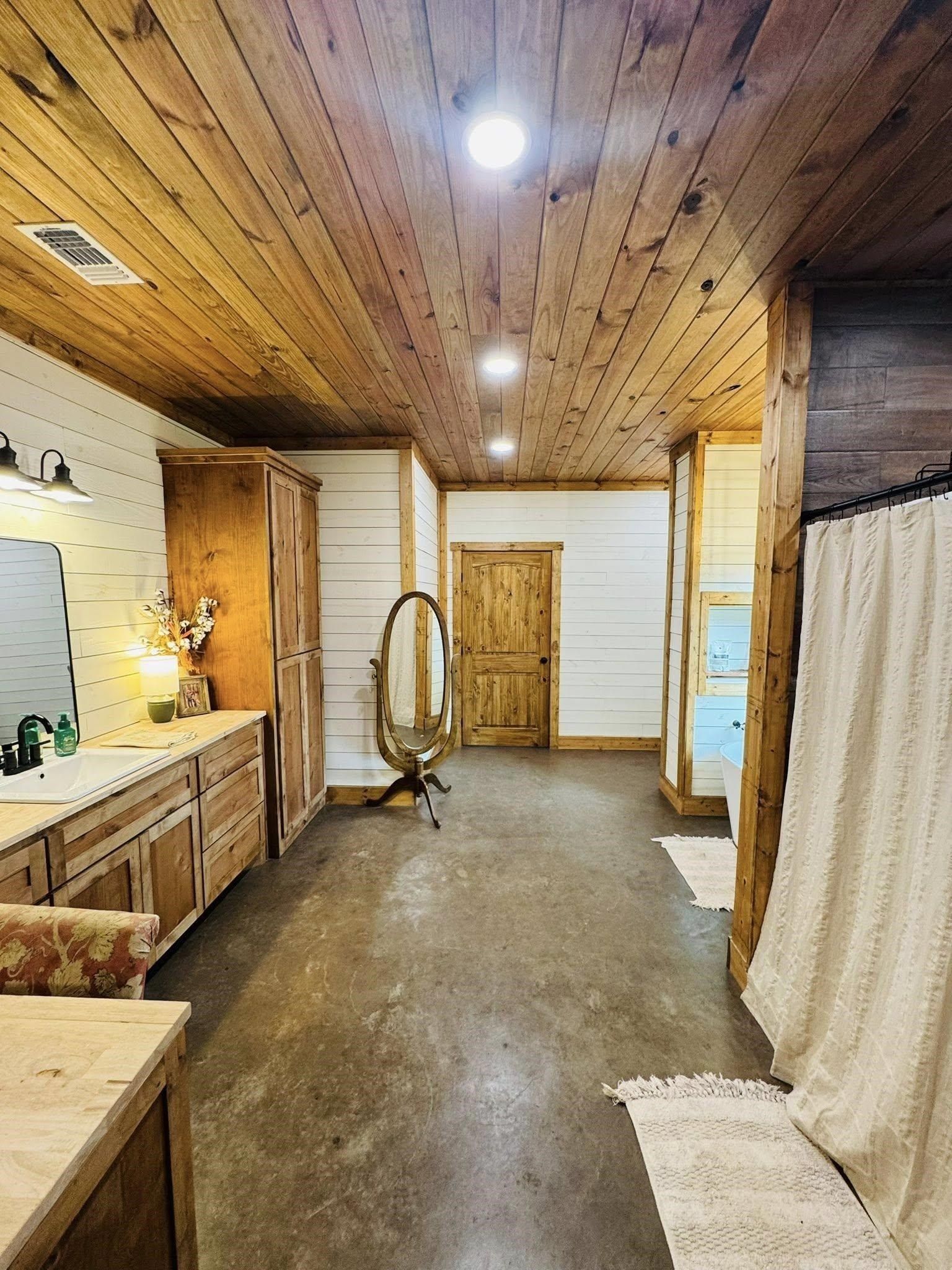 375 Cr 4119. Atlanta, TX 75551