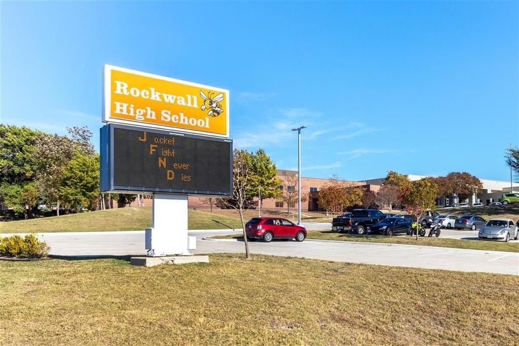 2302 Sarah Drive. Rockwall, TX 75087