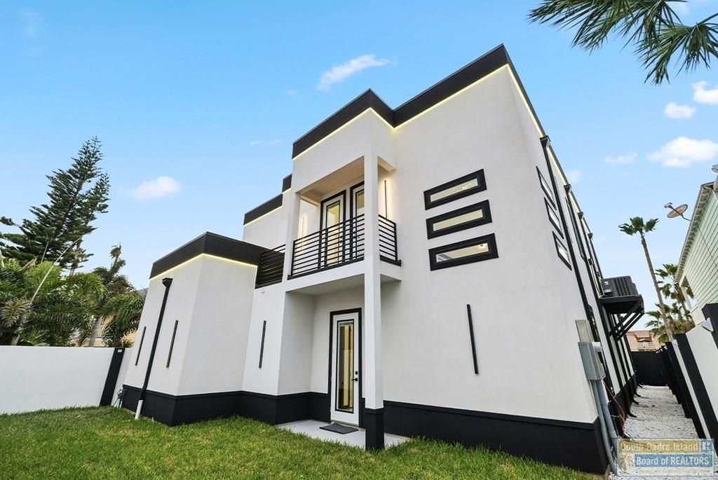 203 Lantana St. South Padre Island, TX 78597