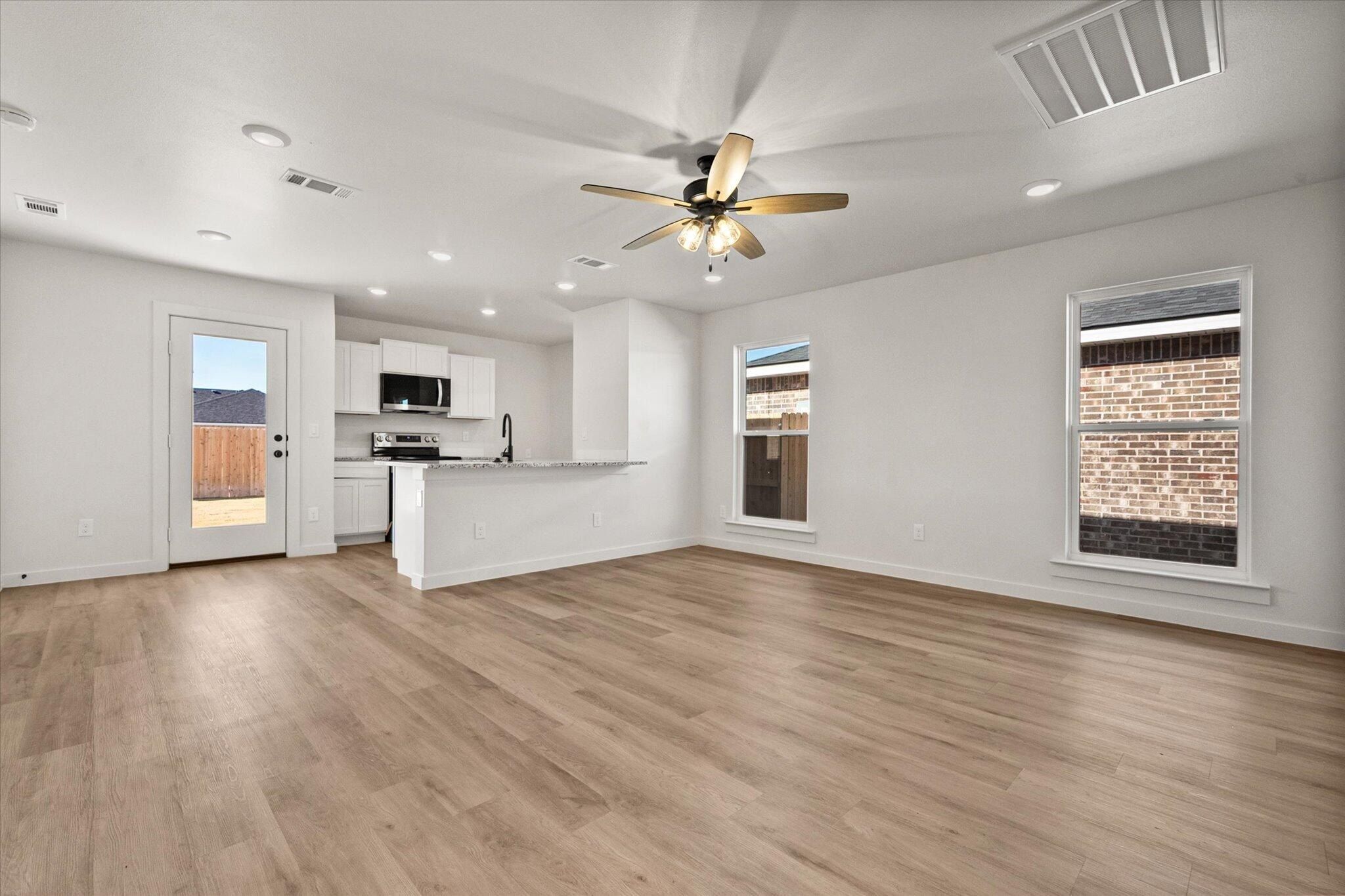 1611 N Clinton Avenue. Lubbock, TX 79416