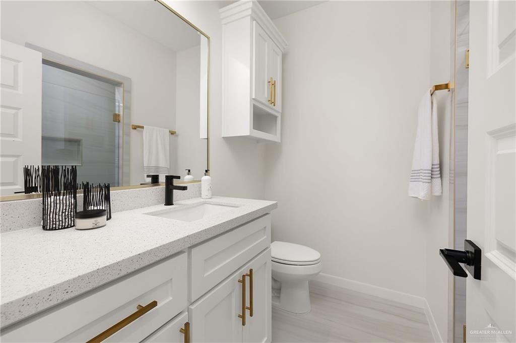 1602 Foxtail Street. Donna, TX 78537