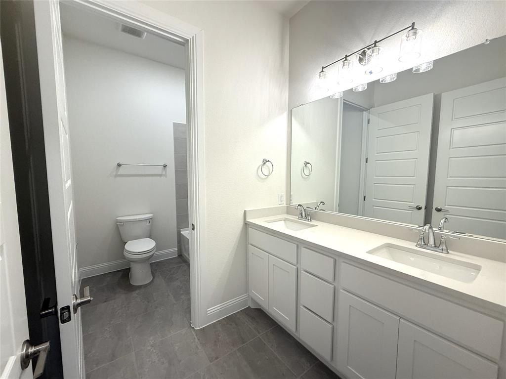 4009 Tamarack Lane. Royse City, TX 75189